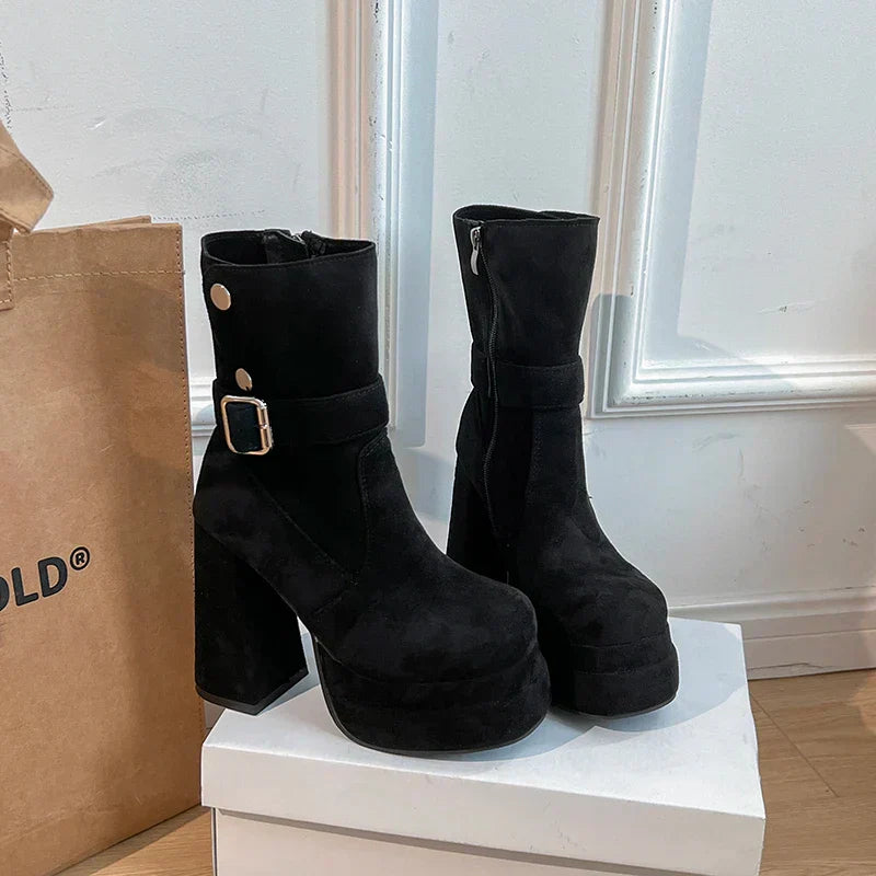 Élodie - Bottes Punk Audacieuses