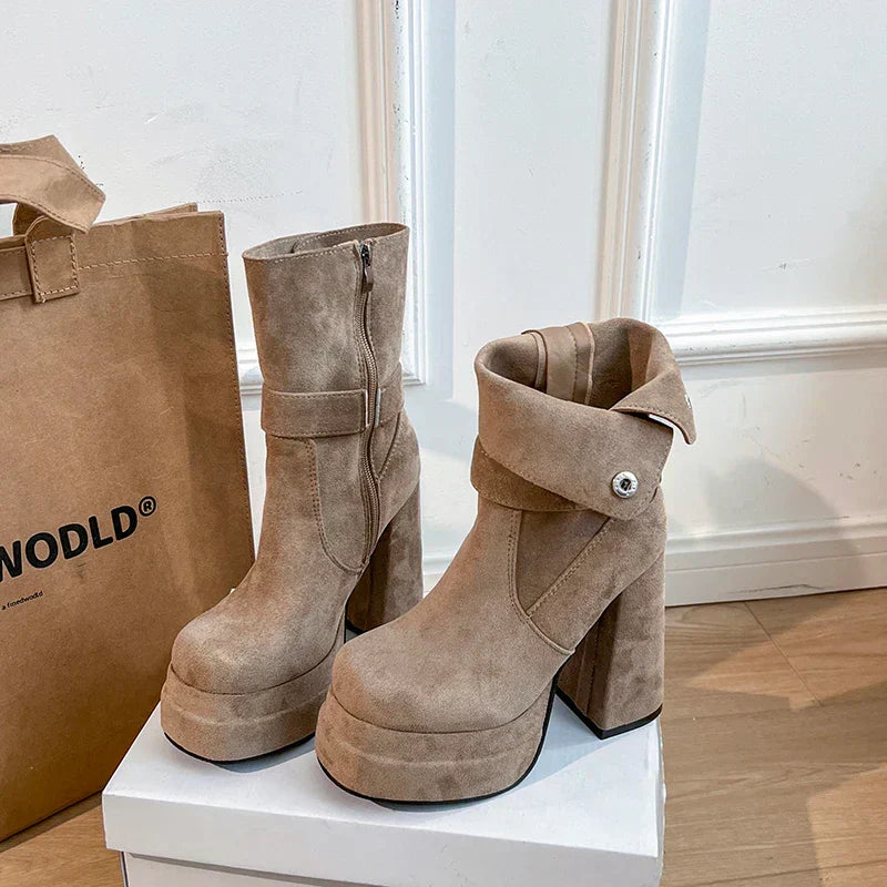 Élodie - Bottes Punk Audacieuses